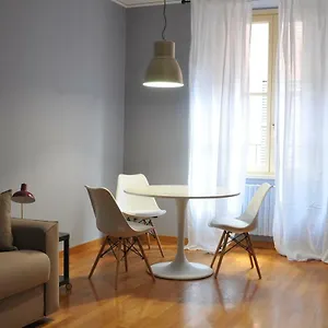 Apartament Residenza Fiori Oscuri, Mediolan